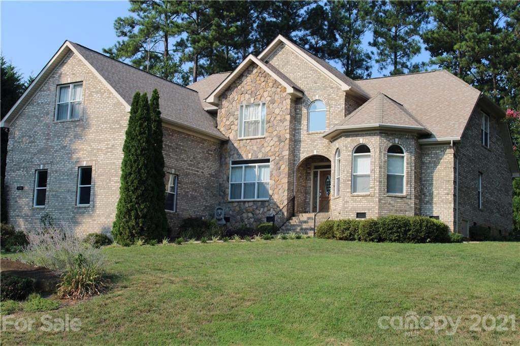 154 Indian Trail - Photo 1
