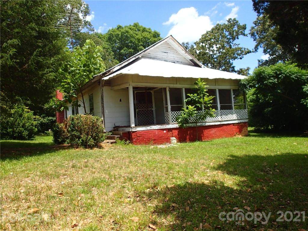 106 Camelot Trail - Photo 1