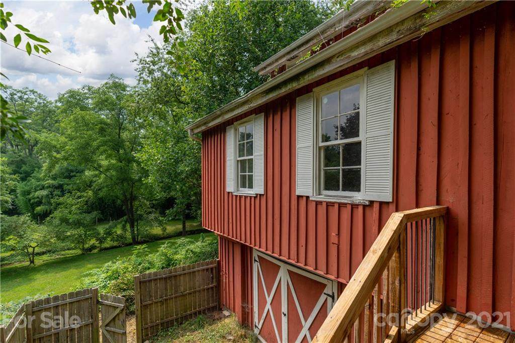 105 Hill Street - Photo 1
