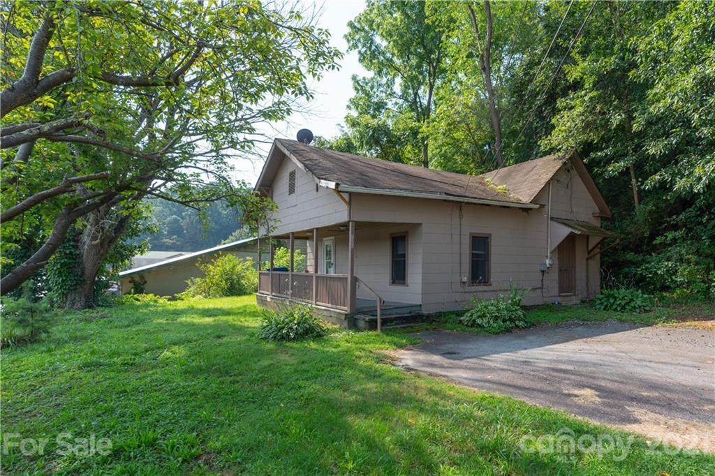 8063 Carolina Boulevard - Photo 1