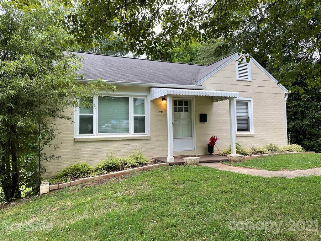 714 19th Street - Photo 1