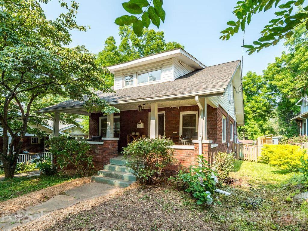 79 + 79 1/2 Middlemont Avenue - Photo 1