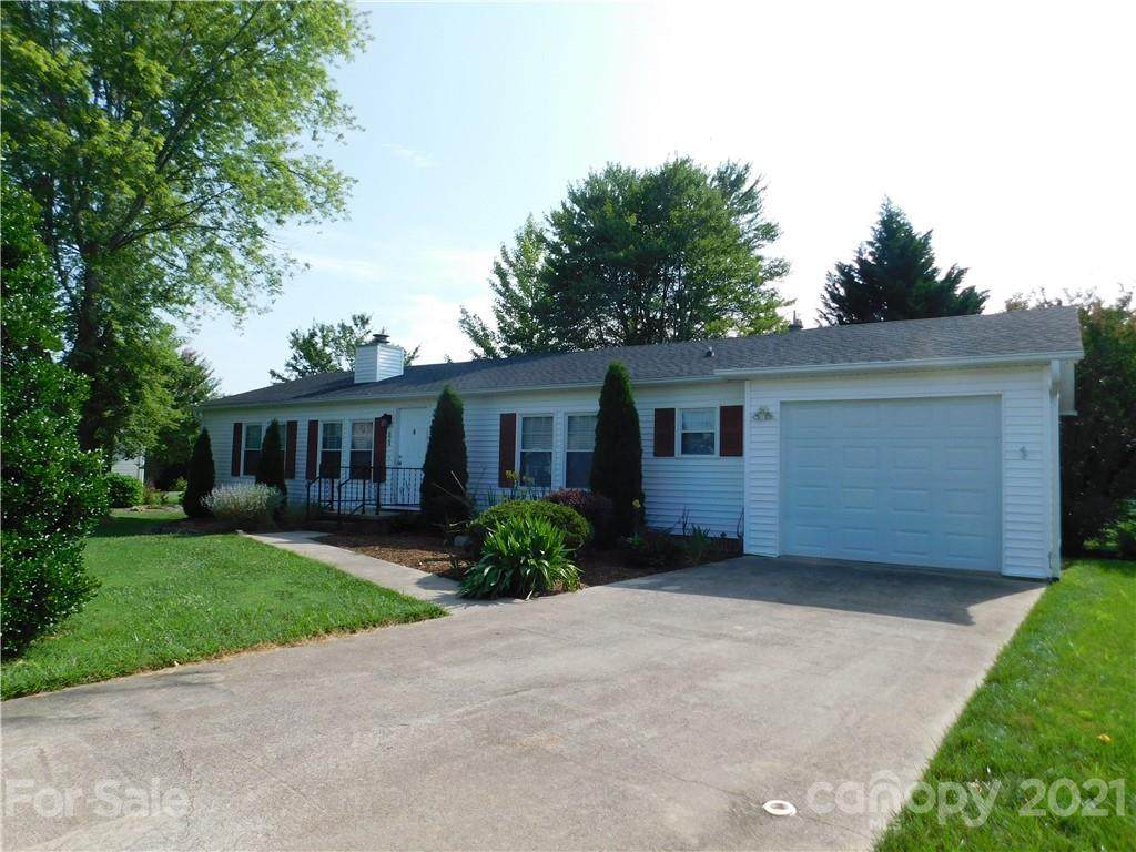 624 Paisley Court - Photo 1