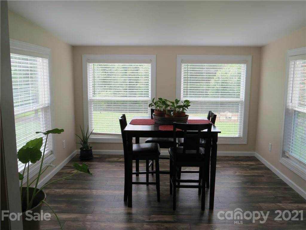 173 Cedarvale Drive - Photo 1