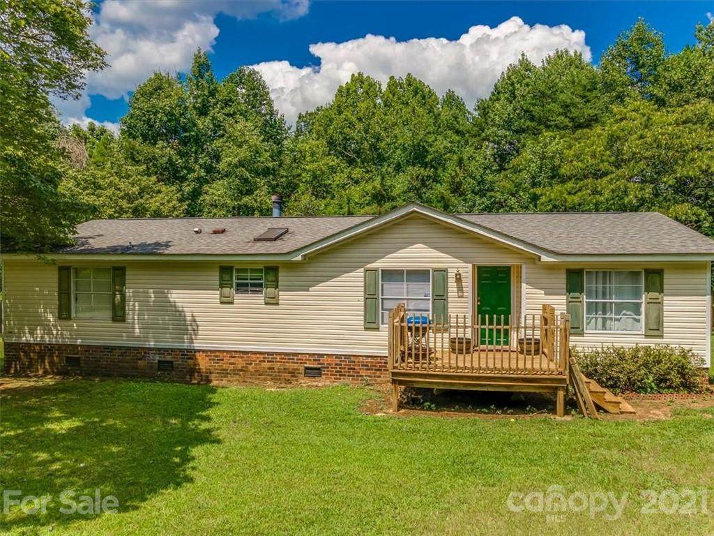 5592 Rockcliff Place - Photo 1