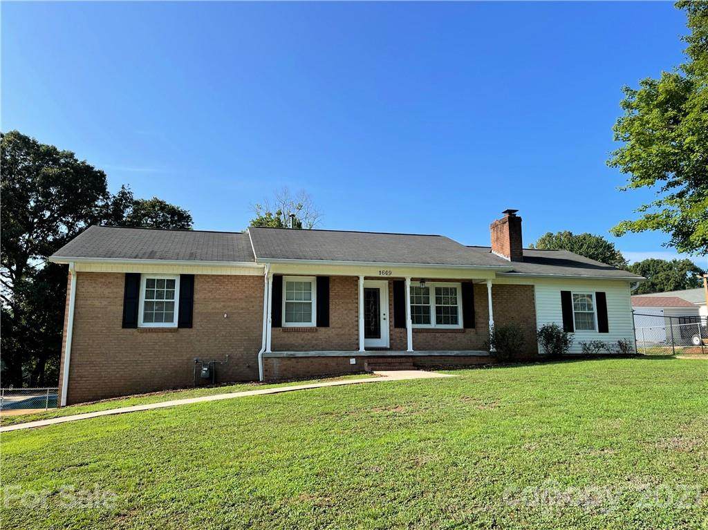 1609 Rayland Drive - Photo 1