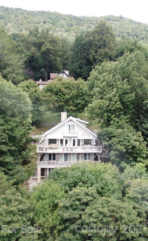 220 Deepwood Court - Photo 1