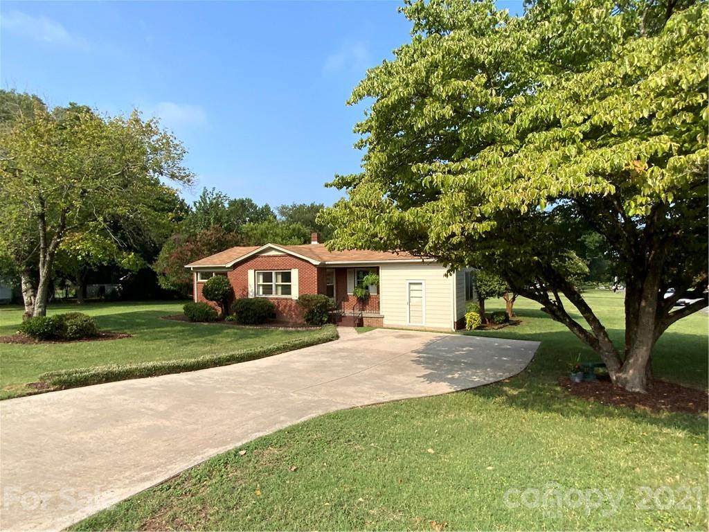 700 Charles Road - Photo 1