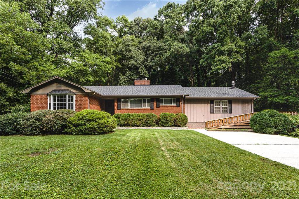 1936 Marlwood Circle - Photo 1