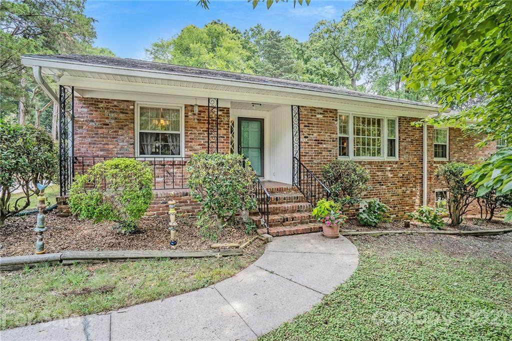 6727 Burlwood Road - Photo 1