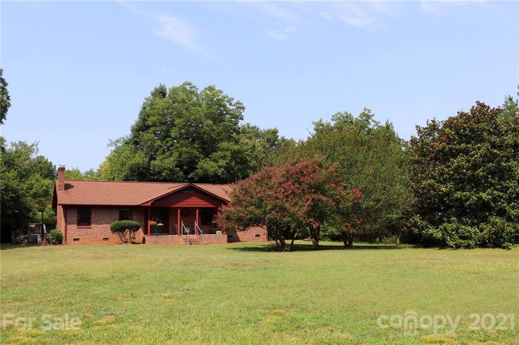 1553 Allison Circle - Photo 1