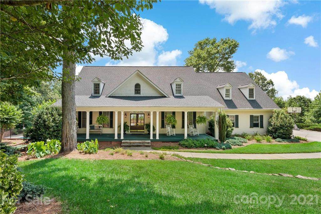 410 La Foret Drive - Photo 1