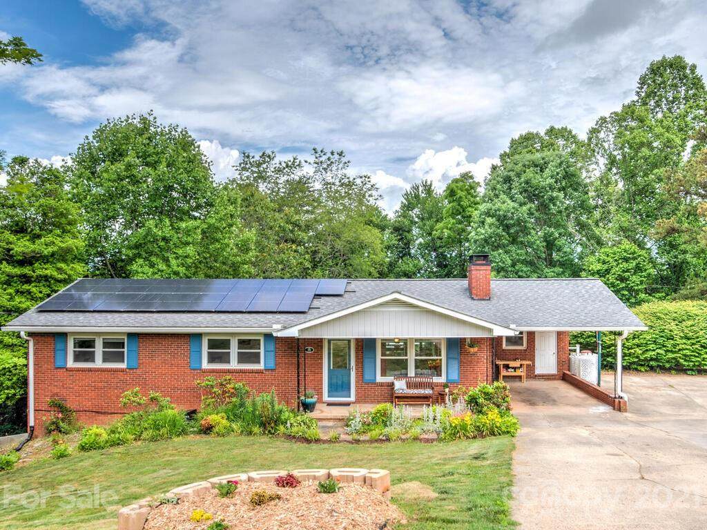 18 Holly Hill Drive - Photo 1