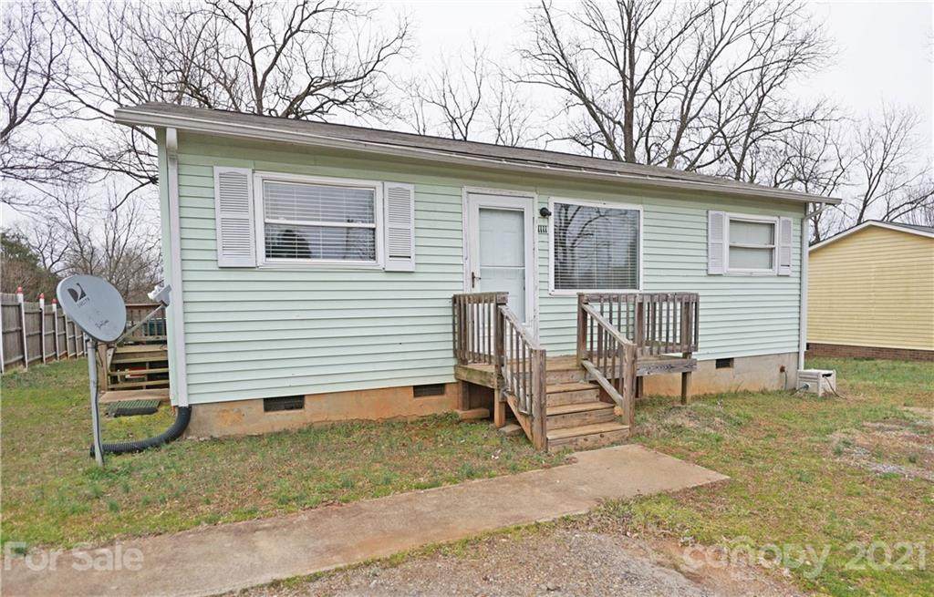 1111 Davis Avenue - Photo 1