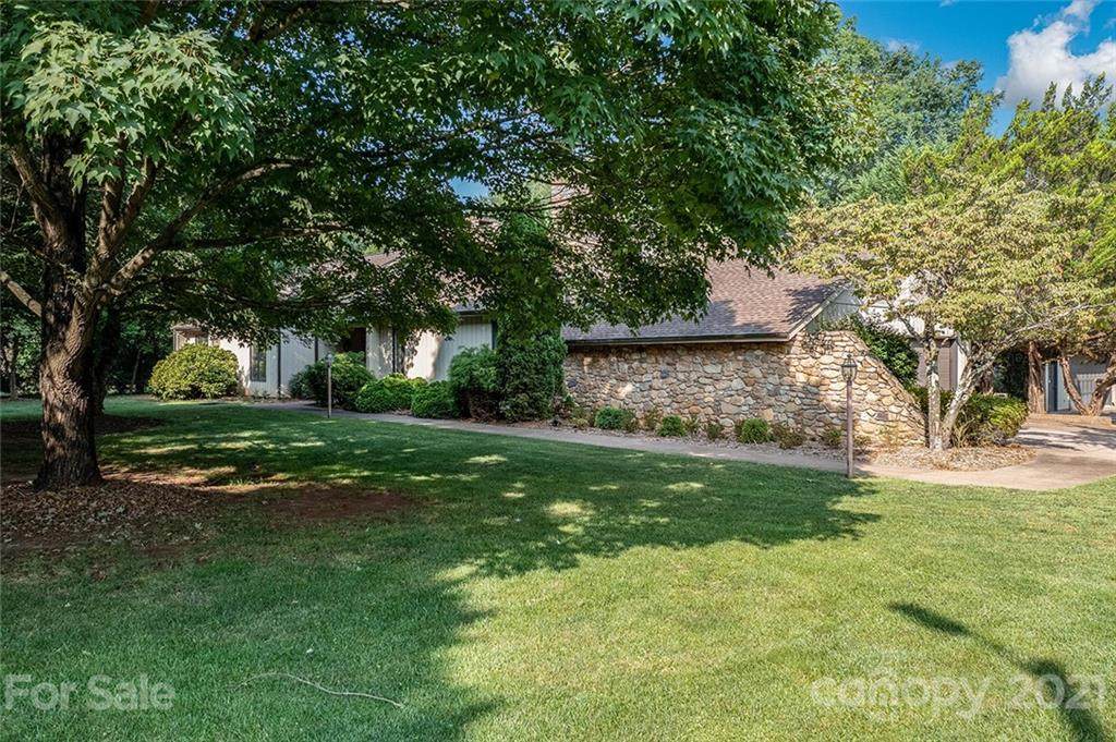 3425 Center Street - Photo 1