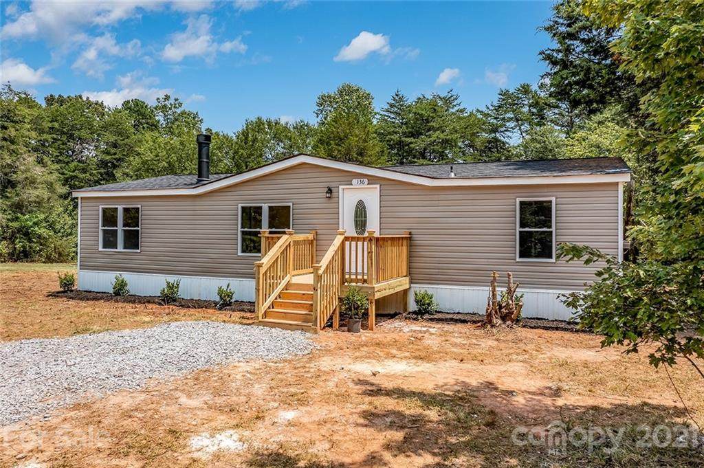 136 Lynnhaven Drive - Photo 1
