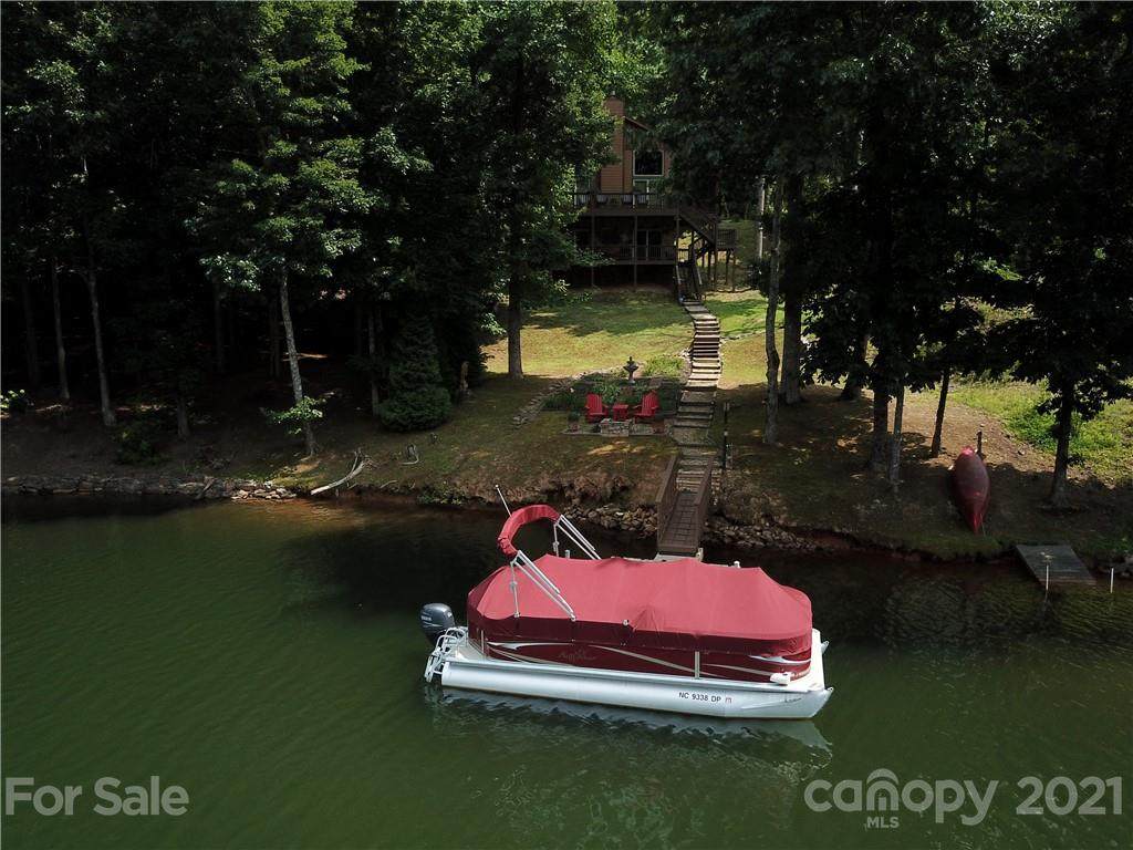 136 The Landings Drive - Photo 1