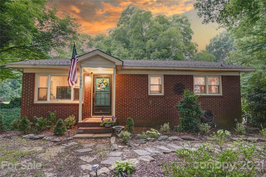 701 Rocky River Road - Photo 1