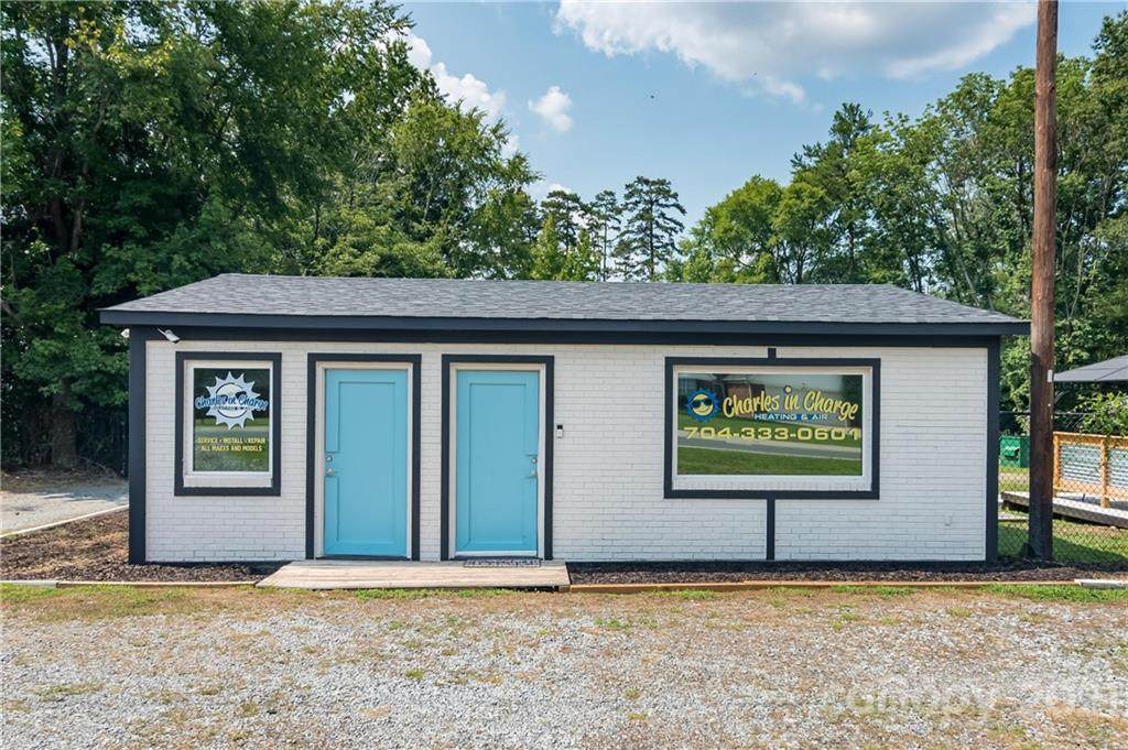 1219 Mt Holly Huntersville Road - Photo 1