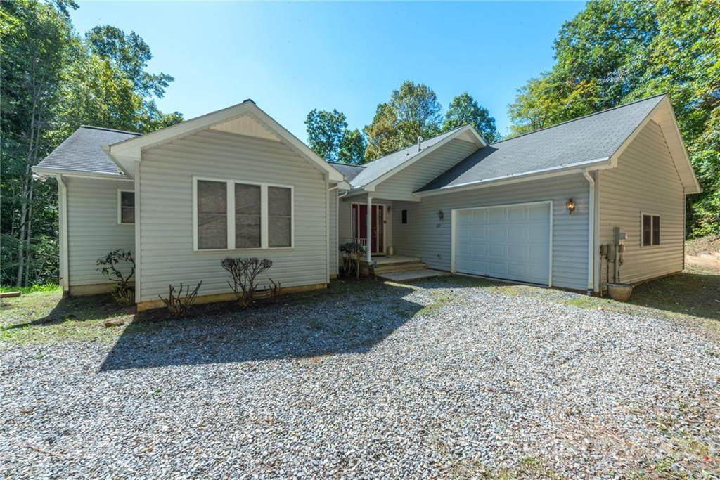 269 Woodstock Drive - Photo 1