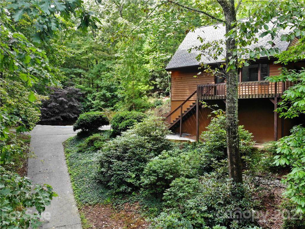 113 Deer Run - Photo 1