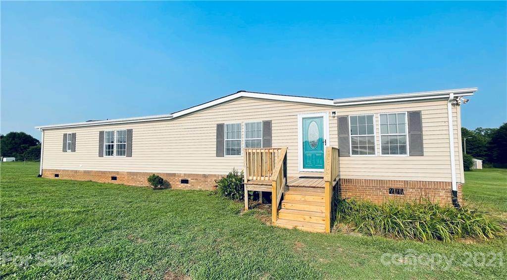131 Farmway Lane - Photo 1