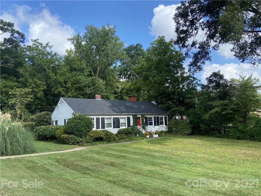 2734 Park Road - Photo 1