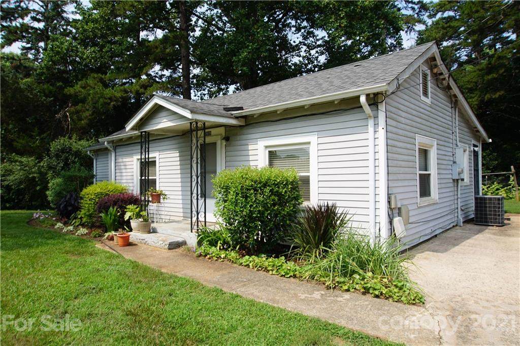 7909 Large Oak Lane - Photo 1