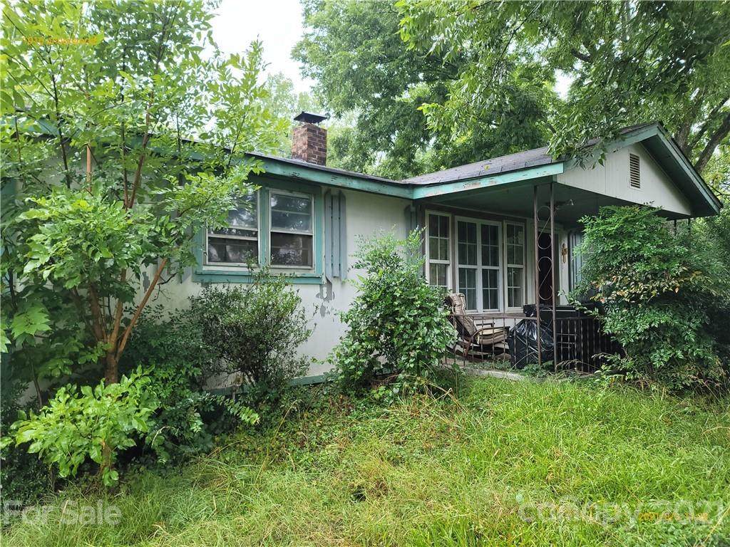 1016 Underwood Road - Photo 1