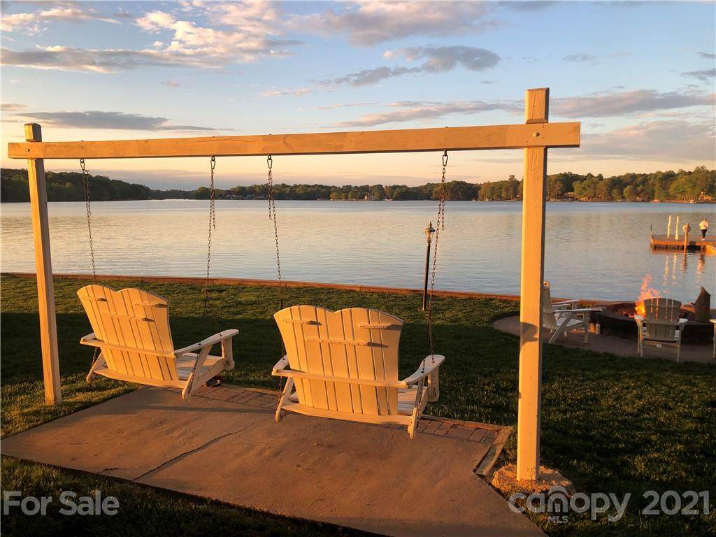 7932 Bankhead Road - Photo 1