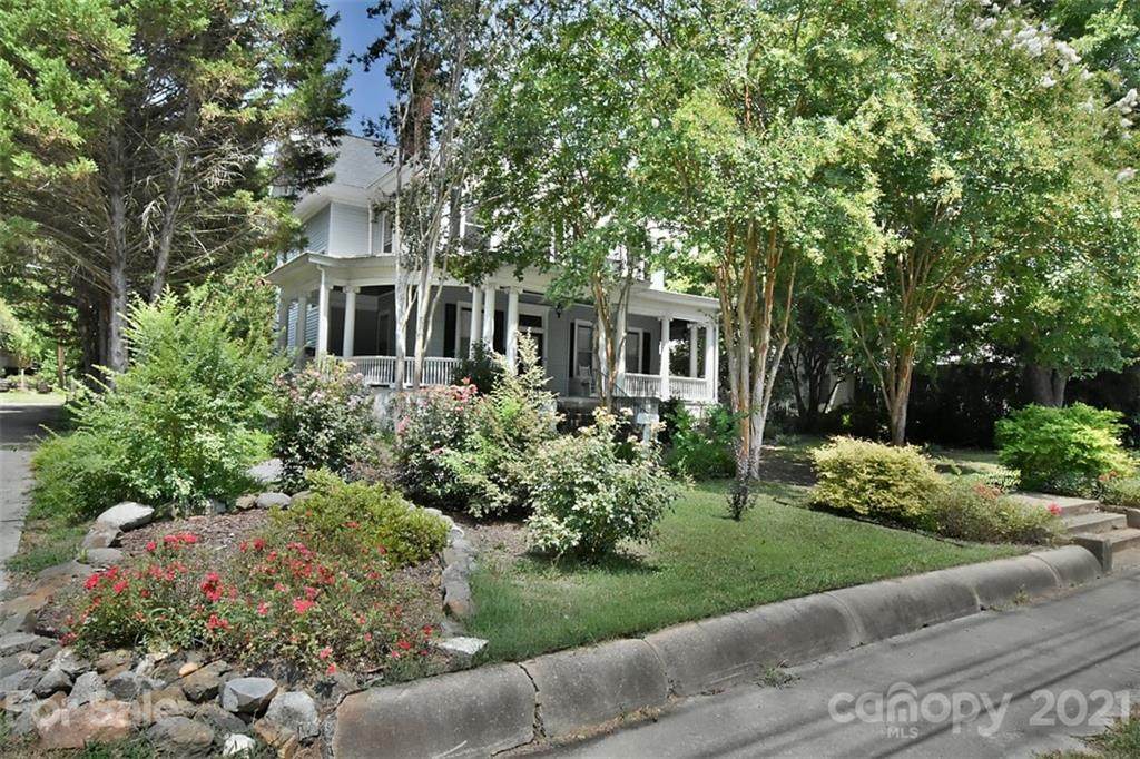154 Saluda Street - Photo 1