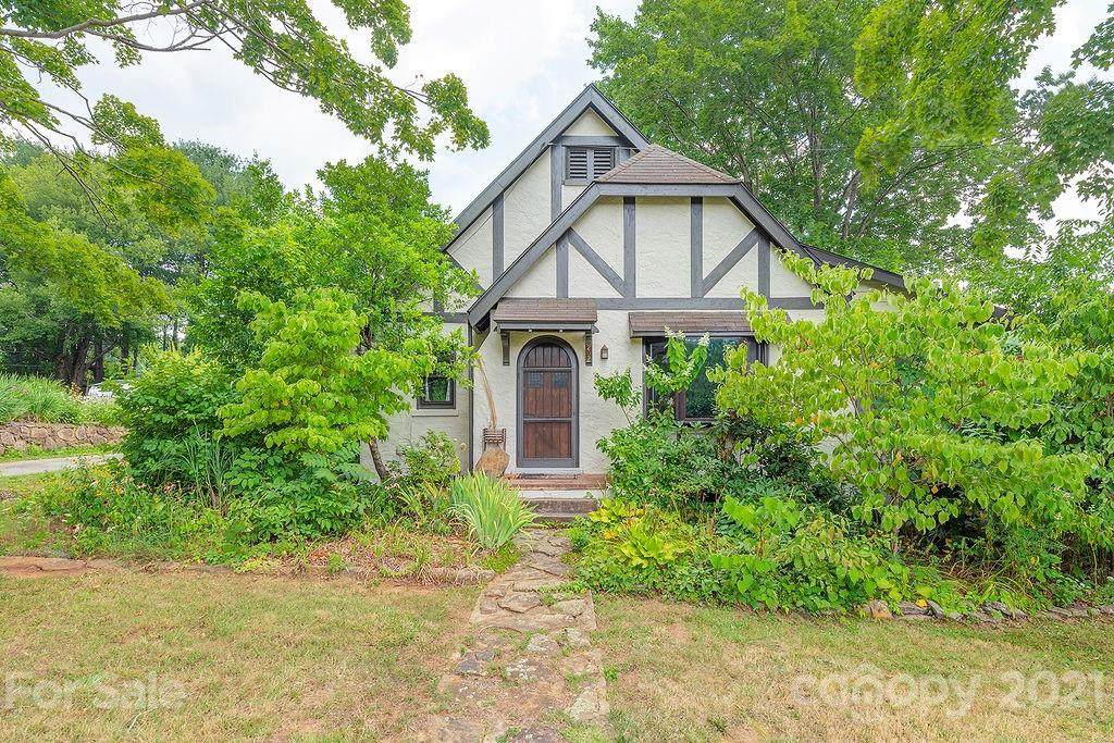 202 Wilson Avenue - Photo 1
