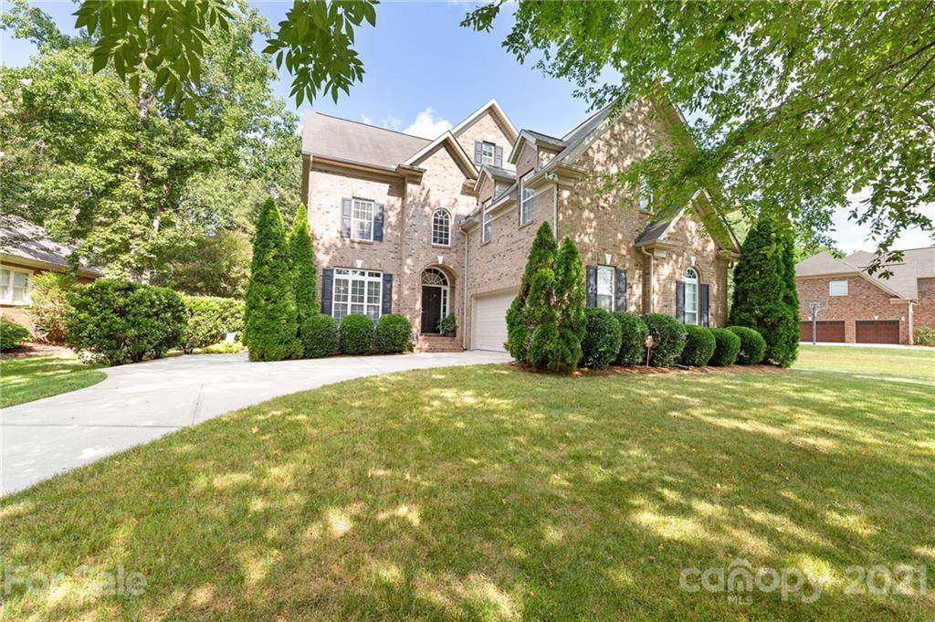 12722 Darby Chase Drive - Photo 1