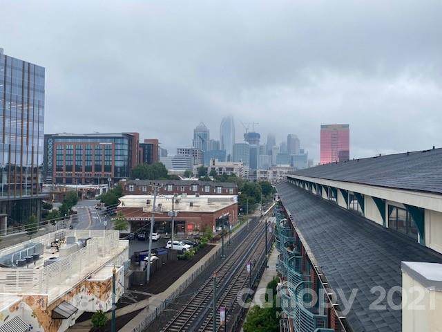 115 E Park Avenue - Photo 1