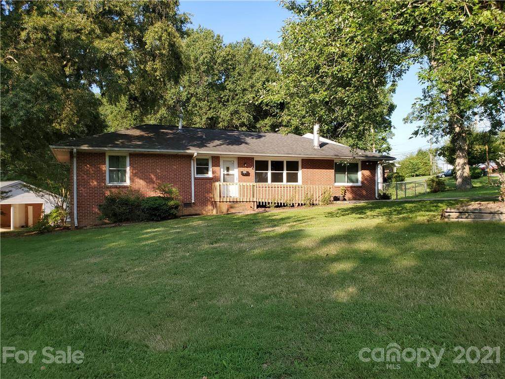 619 Forest Drive - Photo 1