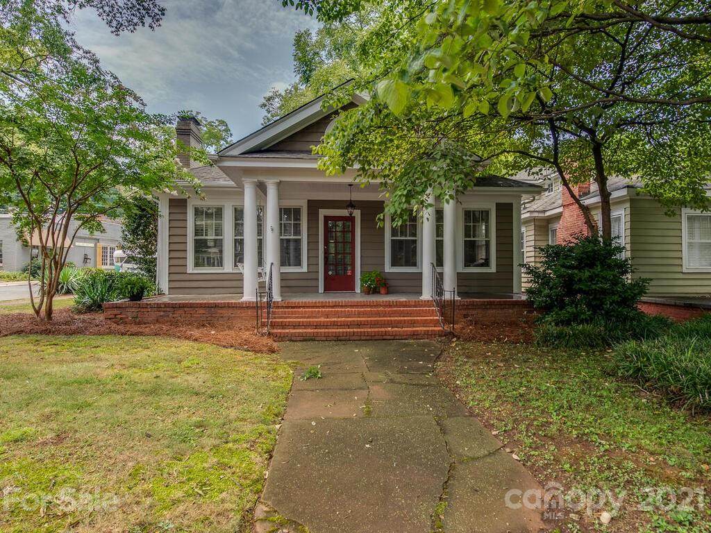 1955 8th Street - Photo 1