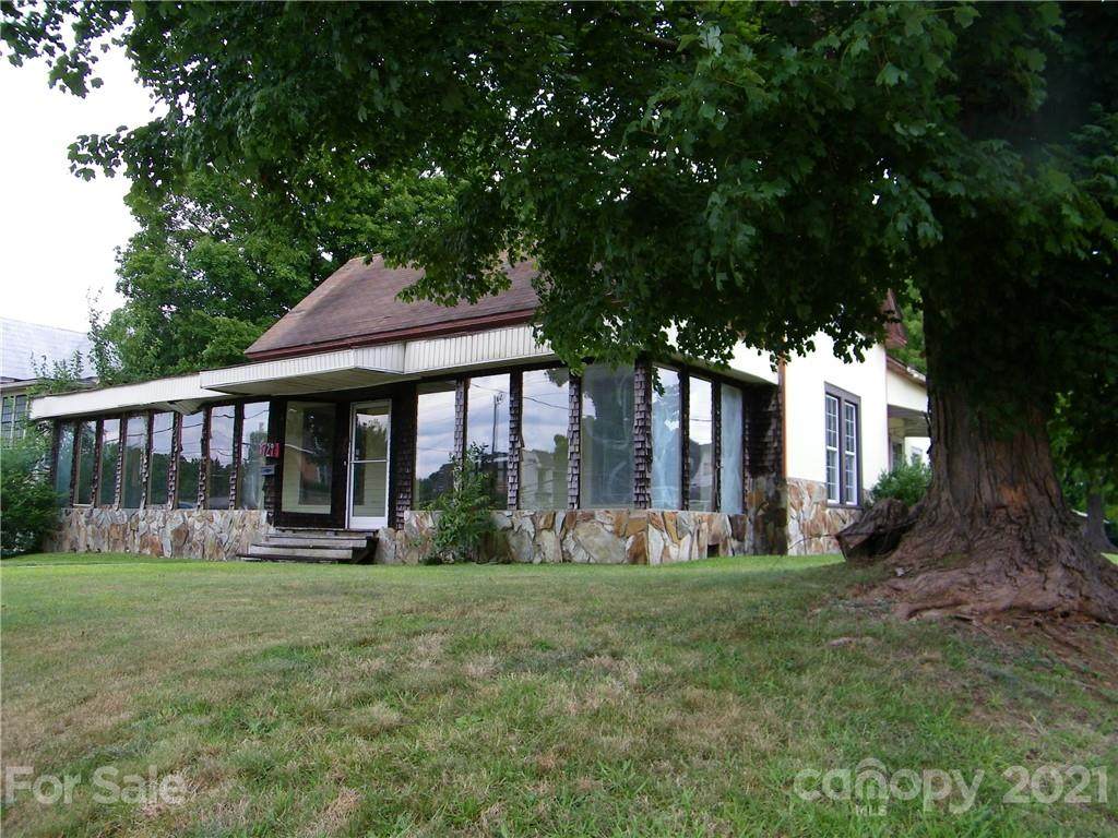 729 Main Street - Photo 1