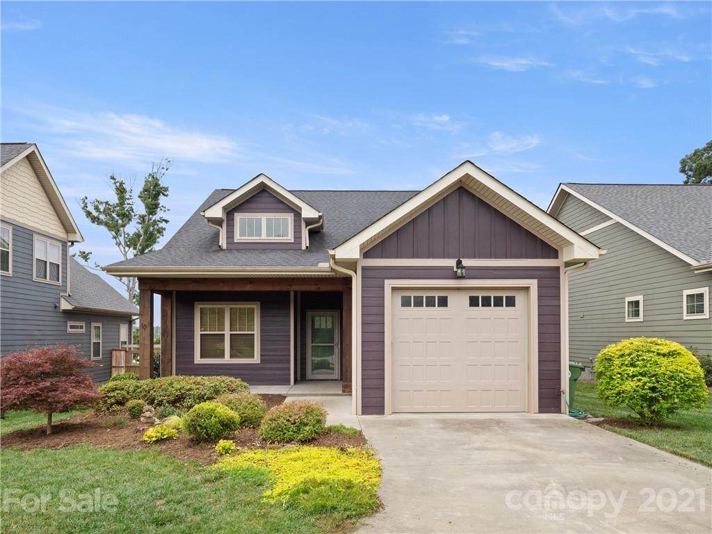 10 Summit Avenue - Photo 1
