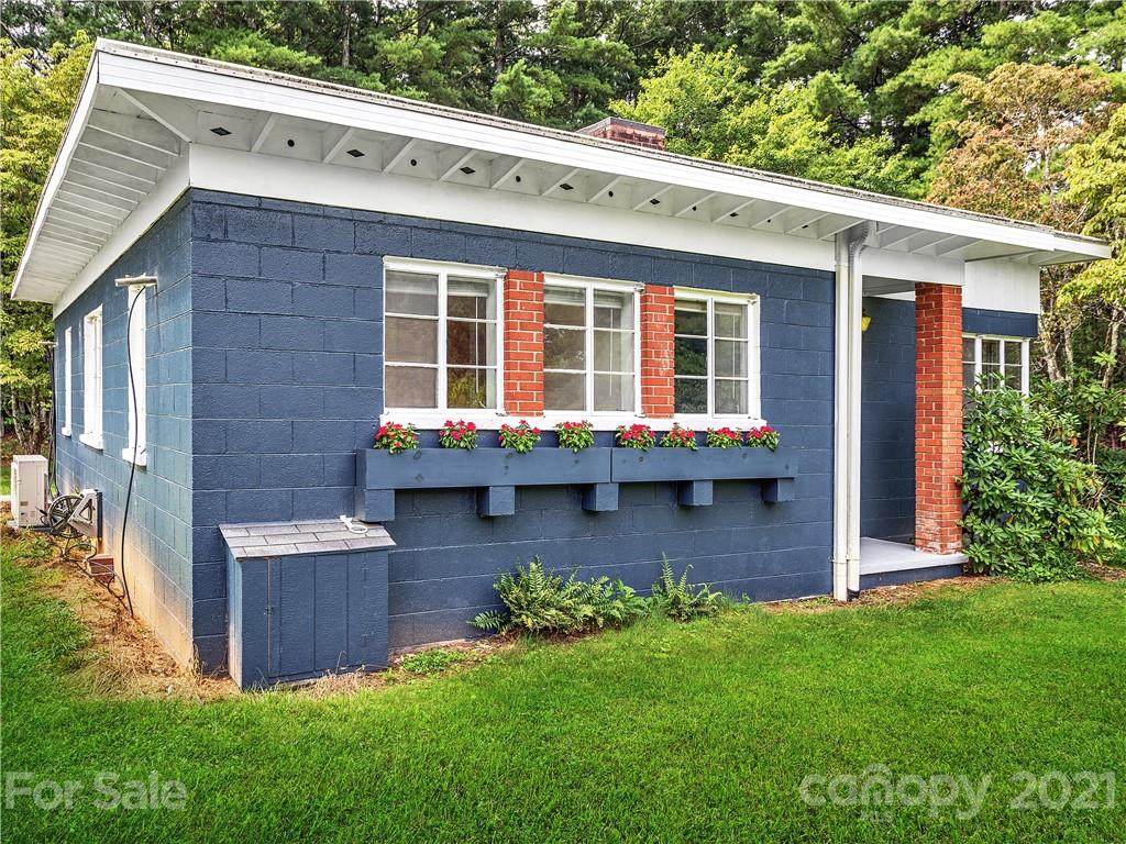 105 Number Nine Road - Photo 1