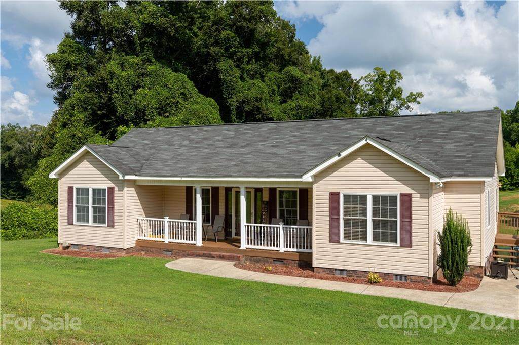 2000 Greenleaf Road - Photo 1