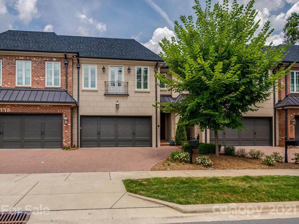 117 Huntley Place - Photo 1