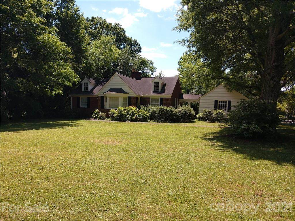 2520 Providence Road - Photo 1