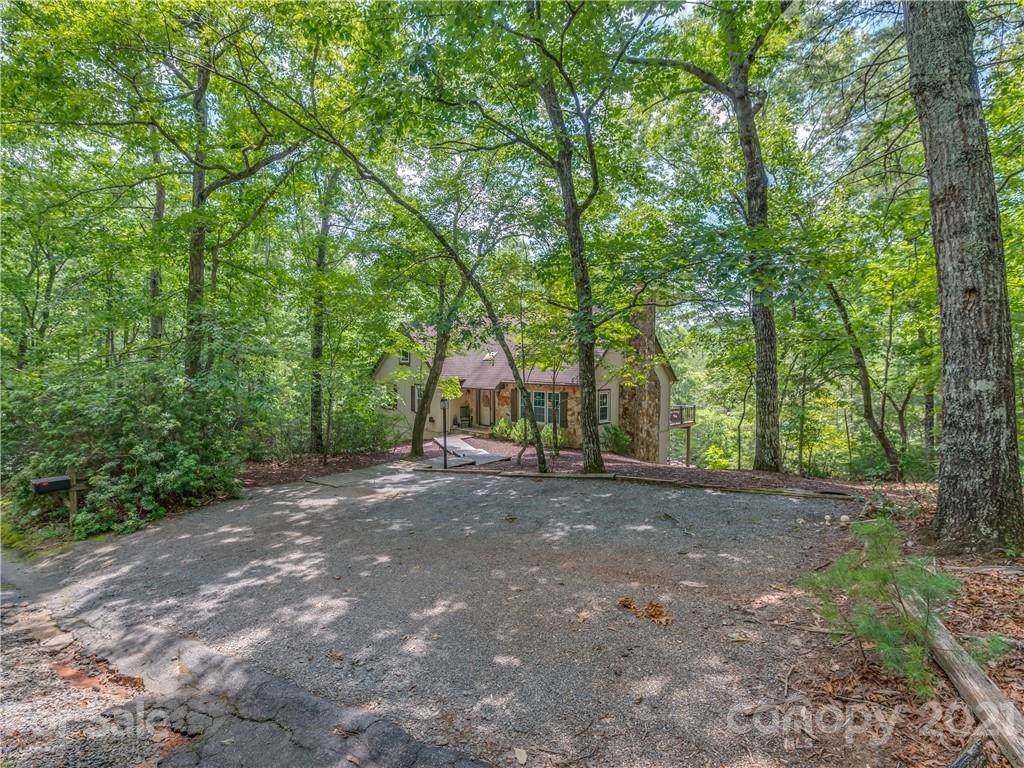 131 Forest Way - Photo 1