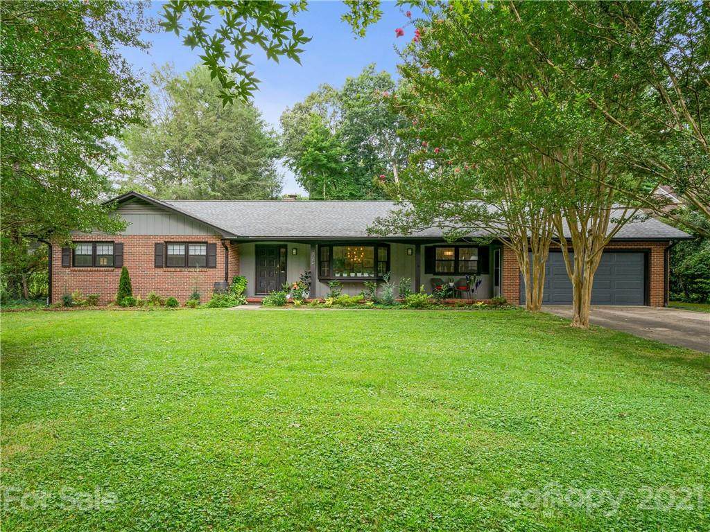 735 Shadywood Lane - Photo 1