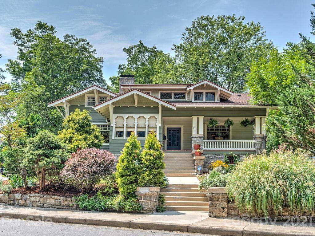 34 Cumberland Circle - Photo 1