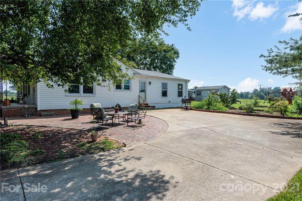 168 Charolais Drive - Photo 1