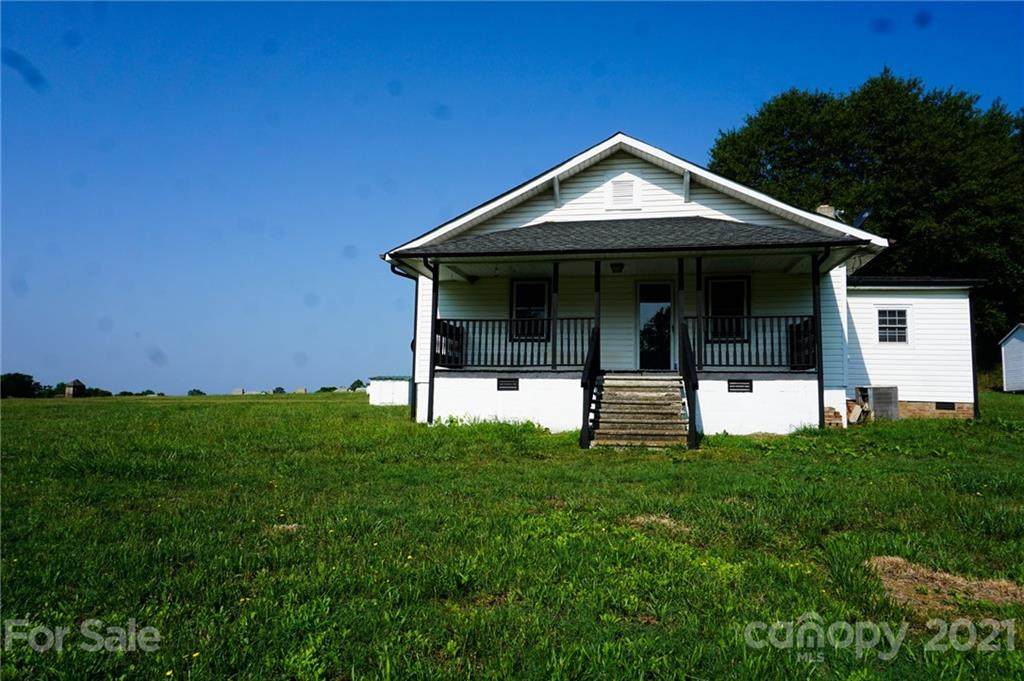 117 Hilltop Drive - Photo 1