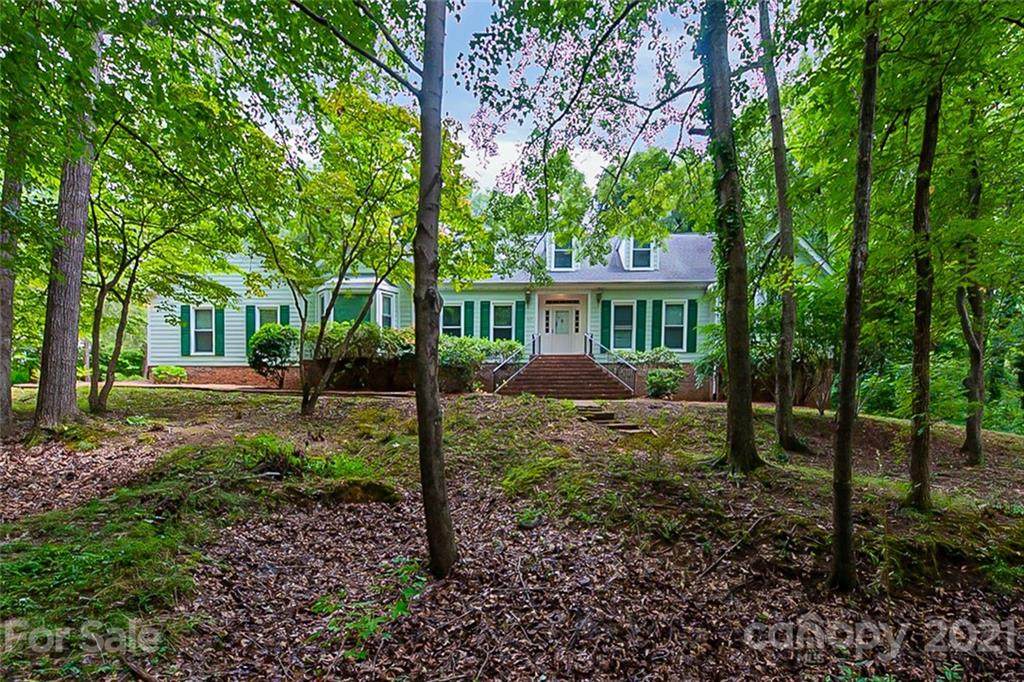 517 Mountainbrook Road - Photo 1