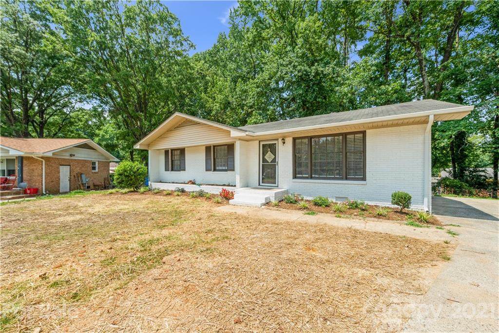 6143 Castle Court - Photo 1