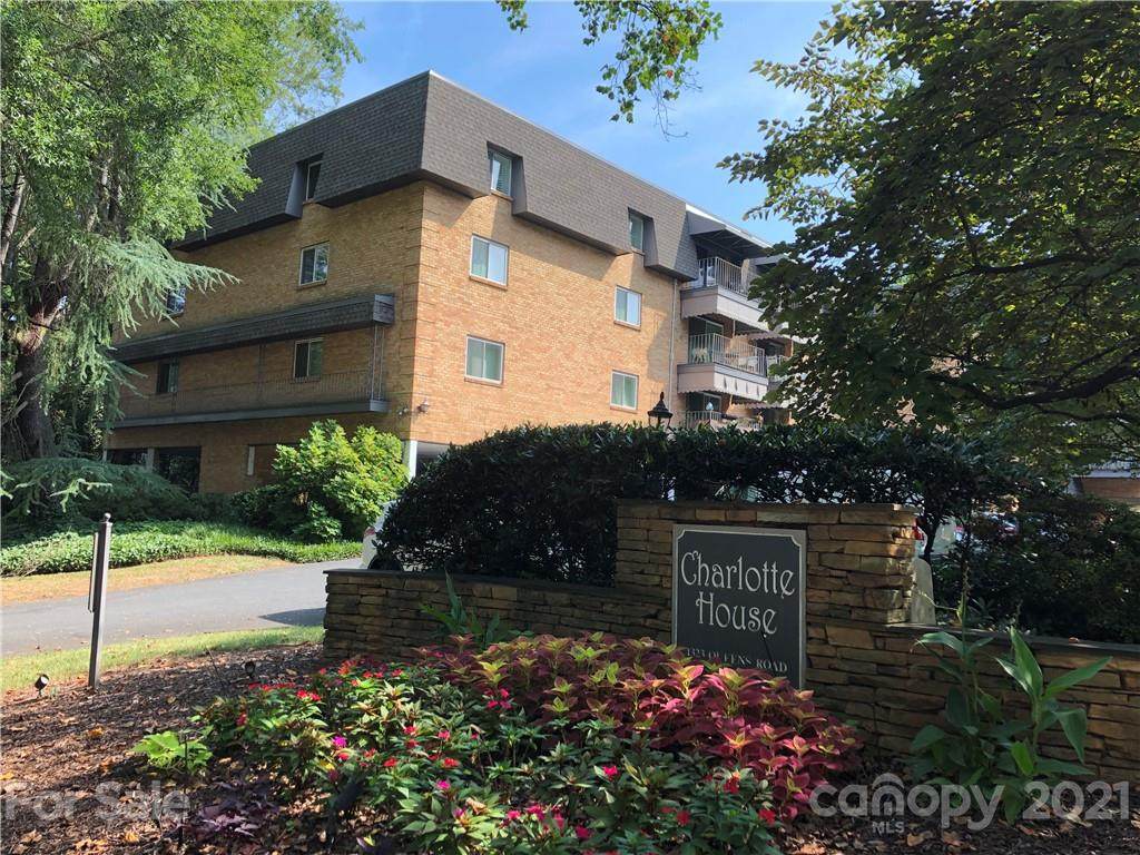 1323 Queens Road - Photo 1